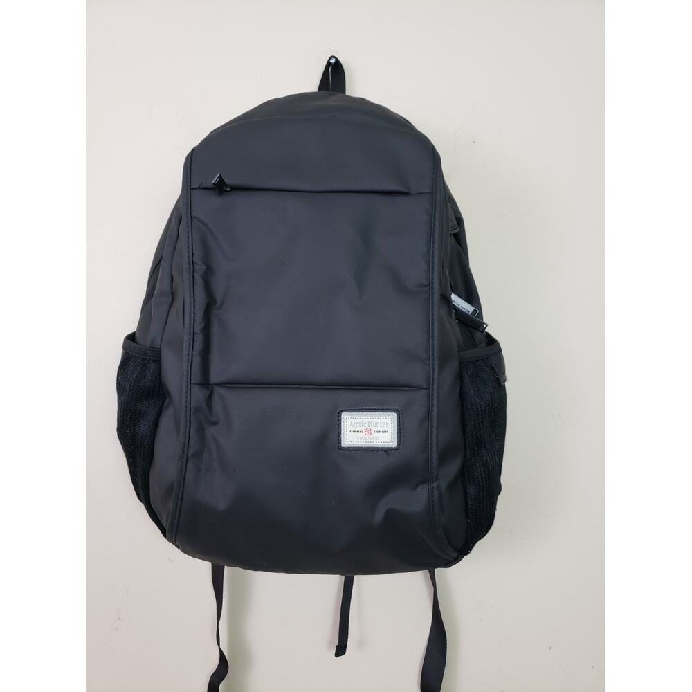 Arctic Hunter 20005 Backpack USB Port Black Travel Laptop Bag Waterproof